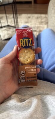 peanut butter cracker sandwiches
