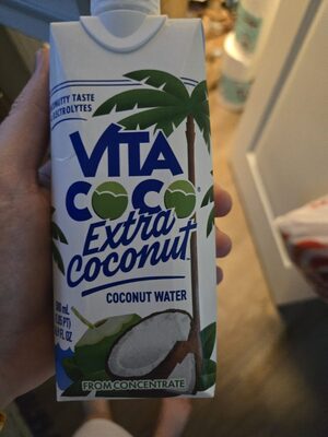 Coconut Water With Pressed Coconut